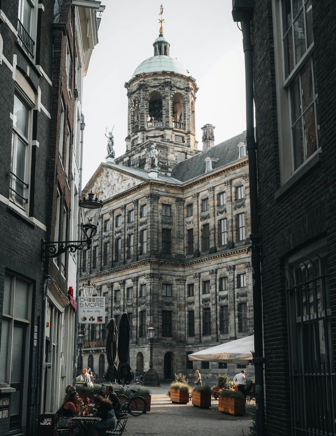 Historic building in amsterdam showcasing classic dutch architecture.